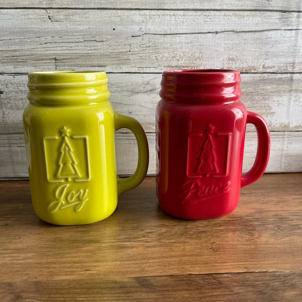 Fusion gourmet ceramic mugs red peace green joy kitchen handle holiday Christmas